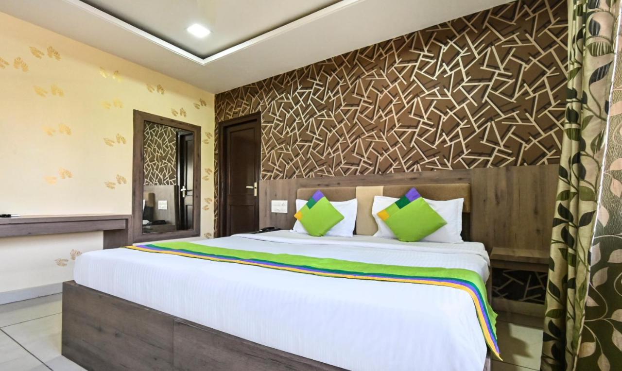 Treebo Siddharth Hotel Ajmer Bagian luar foto